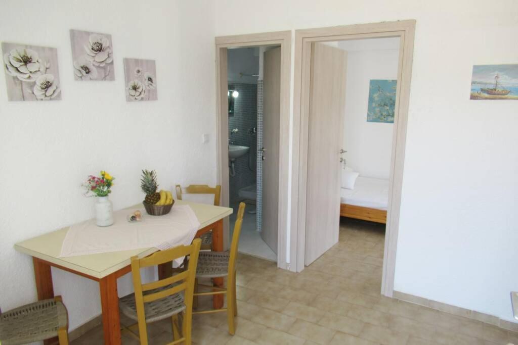 מילאטוס Jenny'S Apartments מראה חיצוני תמונה
