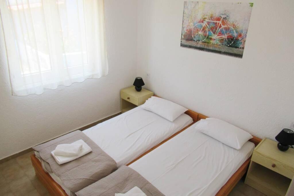 מילאטוס Jenny'S Apartments מראה חיצוני תמונה